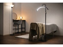 ベースバイループ(BASE BY LOOP)の雰囲気（落ち着いたモダンな空間）