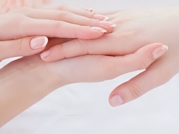 ノラネイル キチジョウジ(NORA nail KICHIJOJI)の写真/【ハンドケアも得意◎】丁寧なケアで艶めく自慢の指先に★爪が弱い方もオシャレを楽しみませんか♪