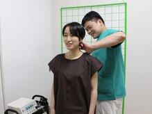 六甲もり鍼灸整体院/動きの悪くなっている関節を検査