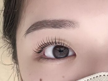 マイア 西新井(maia)の写真/まつ毛+眉毛のセットでメイク時短にも◎一気に垢抜け♪束感仕上げでナチュラルかつボリューム感UPも☆