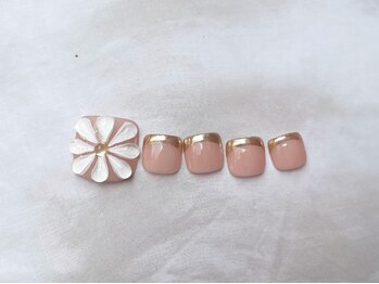 フラワーミラーフレンチネイル