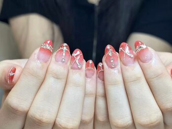 ヴィーナスネイル(Venus Nail)/ チップ持ち込みデザイン