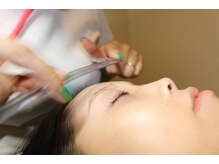 ルネア(Lunea)の雰囲気（骨格に合わせてしっかりとデザインをとっていきます）