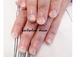 人気のオレンジカラー