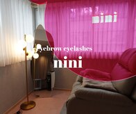 nini(福岡)のメンズ眉毛サロン