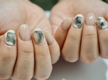 シュシュネイル 高輪店(Shu Shu nail)の雰囲気（深緑でニュアンスネイル！おしゃれネイルならおまかせ下さい）
