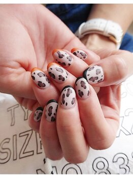 マットヒョウ柄フレンチ