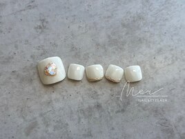 ホワイトフットネイル