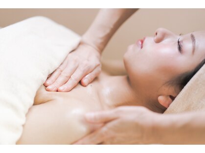 ジョジアンヌロール クリエーションヘアーズ 銀座店の写真