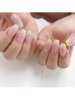 チークネイル(韓国／ワンホン)