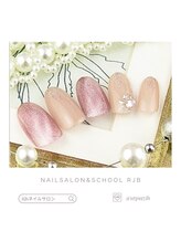 ネイルサロン アンド スクール アールジェイビー(Nailsalon&School Rjb)/ピンクマグネットネイル♪