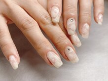 アイリス(IRIS)/ホワイトマーブル