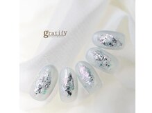 グラティフィー(gratify)/【乱切りホロ キラキラネイル】