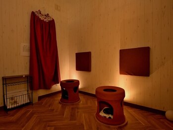 よもぎ蒸し ココ(COCO)の写真/《楽しくおしゃべりしながら温活でリフレッシュ♪》当店は女性専用、完全個室のよもぎ蒸し専門店です。