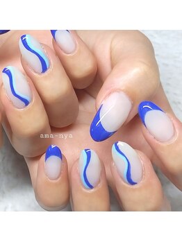 アマーニャ(ama-nya)/青と白 フレンチネイル