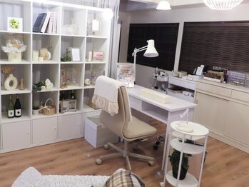 モデール(Moderl)の写真/周りの目を気にせず施術が受けられるプライベート空間でリラックス♪豊富なデザイン/初心者さん大歓迎◎