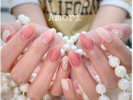 自爪のような色　透けピンクと白