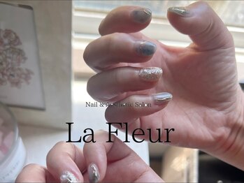 ネイルモデル 定額デザイン