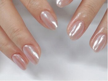 avie nail 【アヴィネイル】の写真/【びわ湖浜大津】10月6日★NEWOPEN自爪を傷めず長く楽しめる♪フォルムにこだわる大人上品ネイルに。
