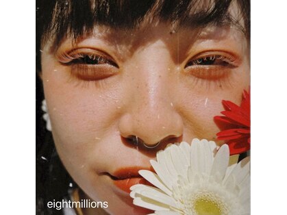 エイトミリオンズ(8000000 eight millions)の写真