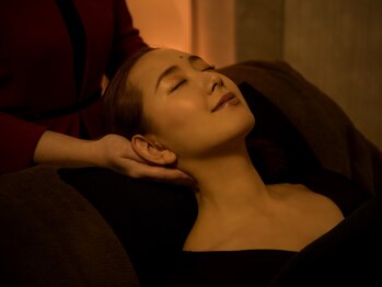 130°の癒し 山形南店/130°不思議な体勢でヘッドスパ