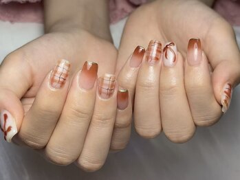 アルブル(ARBRE)/チェックネイル