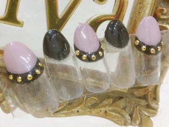 ネイルサロン ディーバ ギンザ(Nail salon Diva GINZA)/スモーキーメタル￥8500