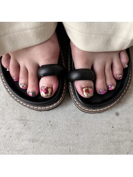 ウム(ium)/フットオールデザイン