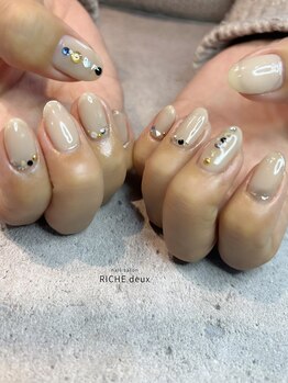 リッシュ ドゥ(RICHE deux)/ストーンのレトロモダンネイル