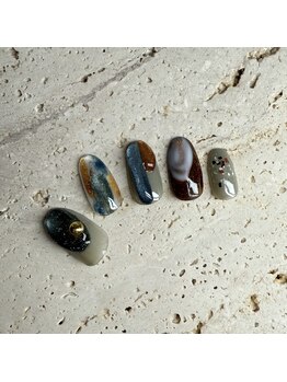 アレミティ(Aremiti)/11月マンスリー