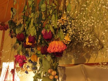 スラープ バイ はりきゅう院米山(slaap)/ドライフラワーで癒しをプラス