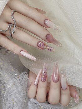 Uni Nail Salon 日暮里店の写真/理想の長さを叶える<長さ出し>技術に自信あり◎深爪や爪の形にお悩みの方も美しい指先に変身♪