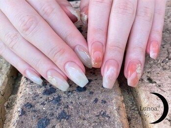 ルノア(Lunoa.)の写真/ハイセンスなニュアンスネイルが得意★丁寧な接客と高い技術力で見るたびにテンションが上がるネイルを*
