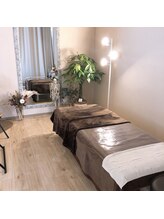 アール(R.)/施術ルーム