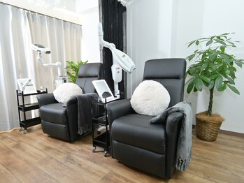 LBSホワイトニング 梅田店/一緒に来店してホワイトニング!!