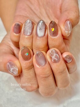 マーム(ma'am)/マンスリーデザイン