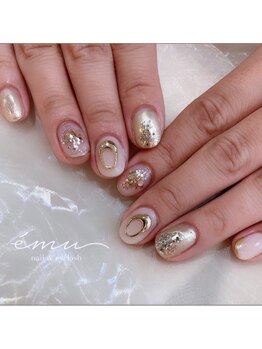 ゴールドニュアンスネイル