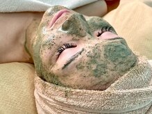 アンドエミニー エン ラボーテ(& EMINY 艶 la beaute)