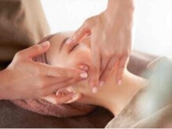 誠心経絡整体院の写真/当店大人気◇本場韓国式小顔コルギ60分コース♪顔の歪みを整え憧れのキュッとした輪郭に♪