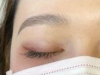 ヴィコ 広島並木通り店(vico)の写真/【男女OK】眉毛×まつげで”盛れる顔”に☆自己処理で垢抜けない方必見◎驚きのサロンクオリティをお約束♪