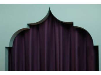 黒猫屋/店内は広々17坪