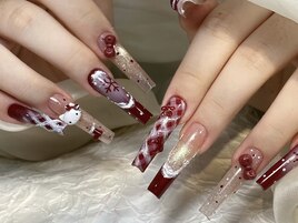 大人可愛いクリスマスネイル