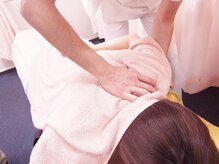 やわらカイロプラクティック新宿院/慢性的な肩こり/腰痛に完全対応