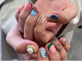 春らしい個性派ネイル