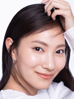 ビューズアイブロウスタジオ 大丸梅田店(BIEWS EYEBROW STUDIO)の写真/【眉は敏感。プロの施術で負担をかけずに「自然な美眉」へ】初回パーフェクトコース 25分 ￥3,760