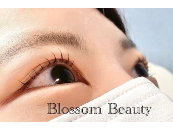 ブロッサムビューティー(Blossom Beauty)/くるんと可愛いまつ毛パーマ☆