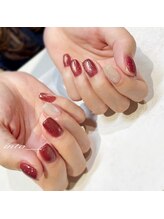 ネイルサロン イントゥ(into_)/ボルドー　ホワイト　マグネット