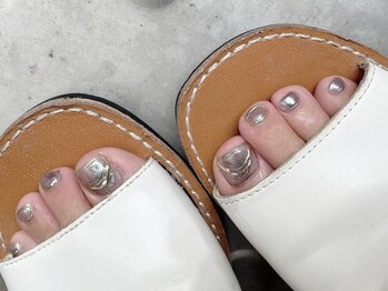 イビズ 新宿店(eviz)/もやもやフットネイル