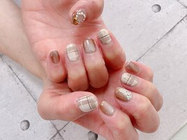 チェック柄ネイル