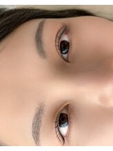 アグ(AUG)/ナチュラルだけどぱっちりに